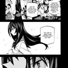 Zwei Schülerinnen unterhalten sich über Sawatari, die erfolgreich bei Probetests war. Eine andere Schülerin wirkt gedankenverloren.