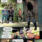 Texte: "Willkommen in der Legion of Doom." "Ruhe! Direktorin Waller spricht!"

Szene: Mehrere Figuren in Ketten, ein Soldat spricht. Comic-Stil.