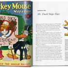 Links: "DONALD DUCK FOR PRESIDENT." Rechts: Überschrift "Mr. Duck Steps Out." Darunter ein Text. Unten: "FUN FOR THE WHOLE FAMILY."