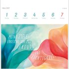 März 2027 Kalender mit Wochenzahlen. Bunte Illustration. Text: "Meine Ziele erreiche ich mit Freude und Leichtigkeit."