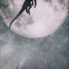 Kalender für März: Tage in einer Tabelle. Schatten eines fliegenden Drachens vor Vollmond über dunklem Wald.