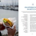 Kleiner Abschnitt über knusprigen Backfisch in Brötchen, Rezept und Zutatenliste. Links: Person hält den Fisch.