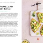 Rezept für Mini-Tostadas mit Gurken-Salsa, mexikanische Knusperecken. Zutaten und Zubereitung werden beschrieben.