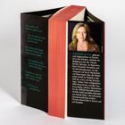 Links: 
"Es zerreißt mich, dass ich gehen muss. Ich war ..."
Rechts: 
"Christine Brand, geboren und aufgewachsen ..."