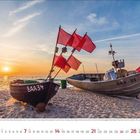 Kalenderblatt März 2021. Zwei Fischerboote am Strand bei Sonnenuntergang, links BAA 34, rechts BAA 23 mit roten Fahnen.
