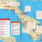 "SITHONÍA" oben links. Karten-Beschriftungen zeigen Sehenswürdigkeiten und Highlights auf der griechischen Halbinsel Sithonia.