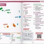 **Texte:**  
- "Verstecktes Badeparadies"
- "Hier formt feiner, heller Sand eine halbrunde Bucht"
- "SCHÖNER SCHLAFEN AUF SANTO ANTÃO"
- "HIER SPIELT DIE MUSIK"
- "MIT PANORAMATERRASSE"

**Beschreibung:**  
Ein Text über São Nicolau und die Nordinseln, mit Farbmarkierungen und einem Strandfoto.