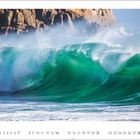 Kalenderblatt: Monat 3, Tage 1 bis 31. Großes grünes Meereswellenmotiv mit felsiger Kulisse.