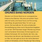 „GRÜNES BAND NORDEN“ in blauer Schrift auf gelbem Hintergrund. Oben: Eine Seebrücke mit Menschen und einer EU-Flagge.