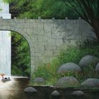 Eine Steinbrücke mit einem Wasserfall, darunter ein Mädchen und ein Pferd am Wasser, umgeben von Bäumen und Felsen.