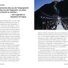 Zitate: »Ich verwende alles aus der Vergangenheit und alles aus der Gegenwart, um etwas für die Zukunft zu schaffen.« – Karl Lagerfeld im Gespräch mit Vogue. Text beschreibt Modeschauen und Kollektionen. Rechts oben: Foto einer Nachtmodenschau auf der Chinesischen Mauer.