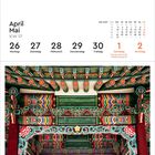 Kalender für April und Mai 2027. Bild eines traditionellen koreanischen Dachornaments im Changdeokgung-Palast, Südkorea.