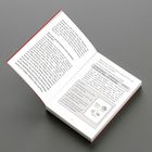 Ein aufgeschlagenes Buch, Seite 37. Enthält Fließtext und eine abgesetzte Box mit Tabelle und Grafiken. Roter Einband sichtbar.