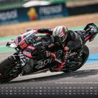 „12 | Marco Bezzecchi | ITA | 12.11.1998 | Aprilia Racing 3“ 
Kalender mit einem Rennfahrer auf einem Motorrad.