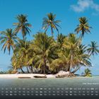 Kalender mit "San Blas Island - Panama" und "3". Palmen auf einer kleinen Insel im klaren, blauen Wasser unter klarem Himmel.