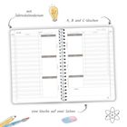 "Mit Jahreskalendarium", "A, B und C-Wochen", "Eine Woche auf zwei Seiten". Ringbuch-Kalender mit Illustrationen.