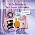 "Mit 24 Gimmicks für Detektivinnen und Detektive", dazu Hinweise wie "Du ermittelst!" und Objekte wie Armband, Kristallkugel.