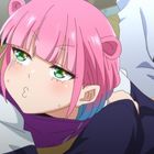 Illustration: Ein Mädchen mit rosa Haaren und grünen Augen schaut nach oben. Eine rosa Musiknote ist in der Nähe.