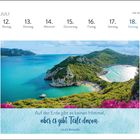 Text: 12.-18. Juli, Montag bis Sonntag; Zitat: „Auf der Erde gibt es keinen Himmel, aber es gibt Teile davon.“ - Jules Renard.  

Landschaft: Grüne Hügel und blaues Meer.