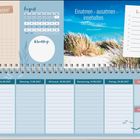 Text: "Einatmen - ausatmen - innehalten. Das Leben spüren." oben rechts, Kalender für August, Habit-Tracker links.