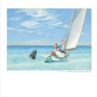 Kalenderseite August. Gemälde: Segelboot auf blauem Meer. Vier Personen an Bord, Wolken am Himmel.