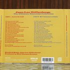 Auf der gelben CD-Hülle stehen Titellisten für zwei CDs: "CD 1 Love is real" und "CD 2 Si l'amour existe". Rechts ein Porträt.