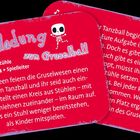 Einladung zum Gruselball. Material: Musik, Stühle. Mitspielende: ab 4 + Spielleiter. Ein fröhliches Skelett tanzt.