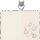 Offenes Notizbuch mit Uhr-Illustrationen und Blättern, mit Ring und Karabiner oben befestigt.