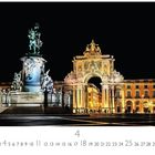 Praca di Comercio. Unten der Monat April, darüber eine Statue und ein beleuchteter Triumphbogen bei Nacht.