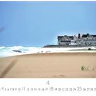 Rhode Island, Beach. Kalenderblatt mit Sandstrand, blauem Himmel, großen Wellen und einem Haus in der Ferne.