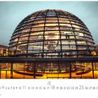 Aufschrift: "Reichstagskuppel" und "CASARES EDITION". Große, beleuchtete Glaskuppel bei Dämmerung.