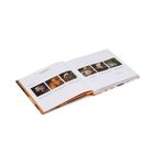 Ein geöffnetes Buch mit dem Inhaltsverzeichnis. Kapitel: "Beauty in Simplicity", "A Feast for the Eyes", "In Bloom".