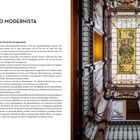 **Spanien • Novelda**  
**CASA MUSEO MODERNISTA**  
*Carrer Major 24*  

Links Text über Museum in einem Jugendstilhaus. Rechts ein buntes Glasfenster von unten.