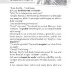 "2B A NIGHT ON THE ROYAL MILE", Textausschnitt in Englisch, gegenüber Schwarzweißfoto einer Straße. Glossar: fixieren, packen, Tarnung.