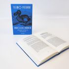 Text: "Telmo Pievani, Unvollkommen, Eine andere Geschichte der Evolution, Reclam." Daneben liegt ein geöffnetes Buch.