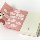 Sprechblasen mit Texten wie "Halst du mir einen Platz frei?" und "Wie schön, dass es dich gibt." Illustration mit Llama und Faultier.
