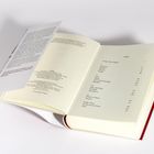Ein Buch mit Inhaltsverzeichnis: Prolog, Kapitel wie "Sünderin", "Lehmann", "Familie". Roter Buchrücken. Beigefarbene Seiten.