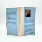Text über Verity Crawford und Ashleigh, sowie über Colleen Hoover. Buchrückseite, Bild einer Frau, blaues Design.