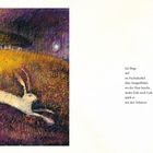 Text: "Ich fliege tief im Fuchsdunkel..." Beschreibung: Illustration eines Hasen auf einem gelben Feld unter lila Himmel.