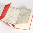 Zwei Bücher mit Titeln "Wilde Schwäne" und "Fliegt, wilde Schwäne" von Jung Chang. Unterschiedlich gefärbte Cover, Heyne Verlag.
