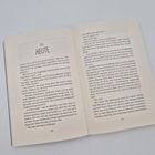 Seite 128: Kapitel 26, "HEUTE" steht oben. Text beschreibt Dialoge und Gedanken der Figuren. Buch auf hellem Hintergrund.