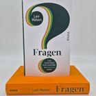 "Lani Watson, Fragen. Eine unterschätzte Kraft in einer Welt, die Antworten fordert. PIPER." Ein Buch auf einem orangen Einband.