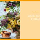 Text: "Purer Genuss REZEPTE AUS DEM KAFFEEHAUS". Links: Blumensträuße, Gebäck und Fensterlicht.