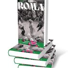 Text: "DIE ROMA", "EINE GESCHICHTE VON IDENTITÄT UND WIDERSTAND". Buchstapel mit Schwarz-Weiß-Fotografie auf dem Cover.
