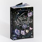 "Stolen Midnights" von Katherine Quinn; florales Design mit lila Blumen, Mond und Schmetterling.