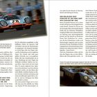 Der hellblaue Gulf Porsche 917K aus 1970 (Chassis-Nr. 013), mit Renn-Nummer 20, wurde nach den Dreharbeiten signiert. Links oben das Auto in Bewegung, unten in der Boxengasse. 