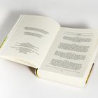 Links Erklärung zur Ausgabe, rechts Inhaltsverzeichnis mit Gesängen. Offenes Buch auf weißem Hintergrund.