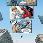 Comictafeln mit Spider-Man, der mit Polizisten und sprechenden Sandflaschen interagiert. Er schwingt durch die Stadt.