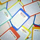 Mehrere Karten mit Titeln wie "Wenn die Gefühle stürmen" und "Wenn Kleinkinder getragen werden wollen" in bunten Rahmen.