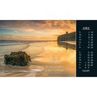 "Lasst uns Gott danken für sein unsagbar großes Geschenk! 2. Korinther 9,15" Ein Kalender mit einem Strand und Felsen.